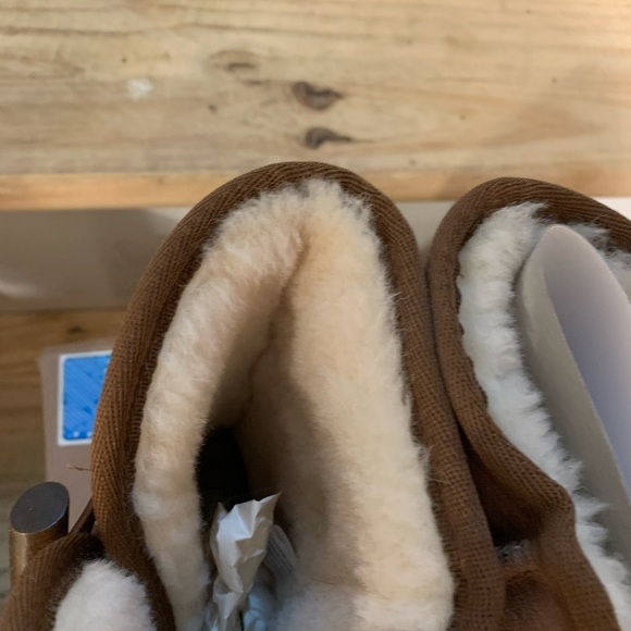 Brown boots - Picture 6 of 10